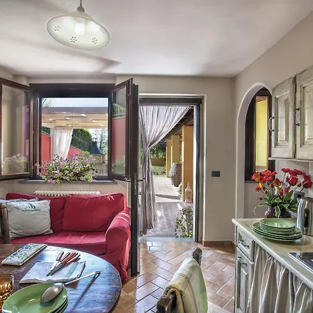 Casale Degli Ulivi 10&2, Emma * Акваланга